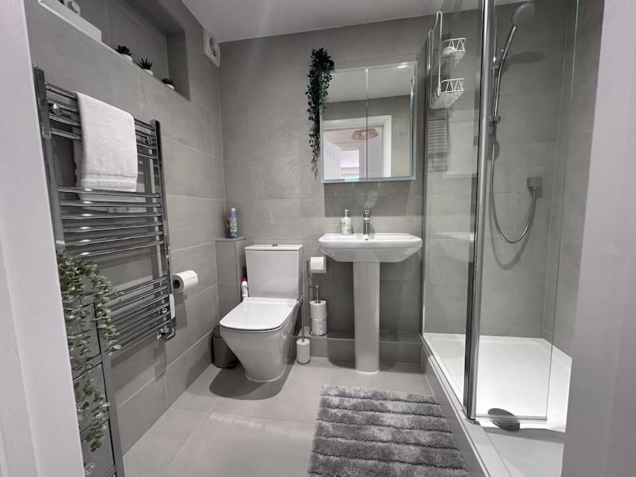 Appartamento 2Bed Ground Floor Flat + Garden Sunningwell Esterno foto